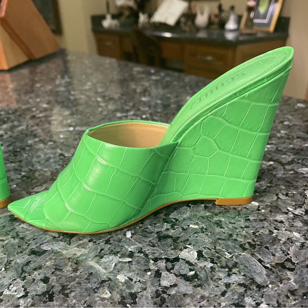 SCHUTZ Posseni Green Croc Embossed Leather Mules Size 6 - Picture 8 of 11